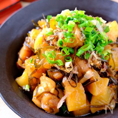 味しみしみでごはんもお酒もすすむ【鶏ももと大根の塩昆布煮】