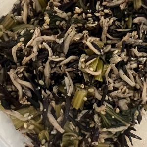 Seina Hoshikaの作ってみた!投稿(ひじきと小松菜としらすのご飯のお供・カルシウム補給に♪)