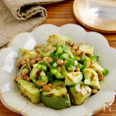 めちゃ旨！アボカド納豆の海苔の佃煮和え