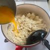 【豆腐とえのきのふわふわ卵の白だしスープ】の工程3