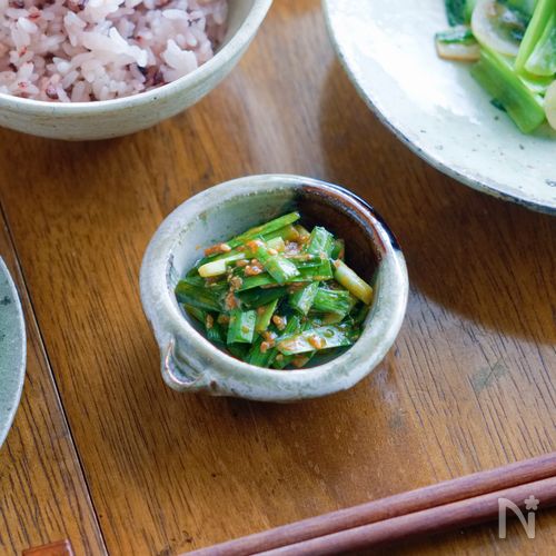 【にらの辛みそ漬け】トッピングに大活躍！