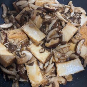たかろの作ってみた!投稿(厚揚げとたっぷりきのこの照り焼き【#作り置き#お弁当】)