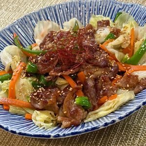 楽ラク手抜キッチン🐶🐾の作ってみた!投稿(【豚こまとキャベツのにんにく醤油炒め】ご飯がすすむ♪)