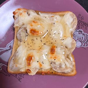 ゆっこの作ってみた!投稿(はちみつチーズおつまみバナナトースト)