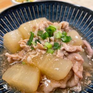 ちひろの作ってみた!投稿(【豚こまと大根の麺つゆ煮込み】ほっこりやさしい味わい)