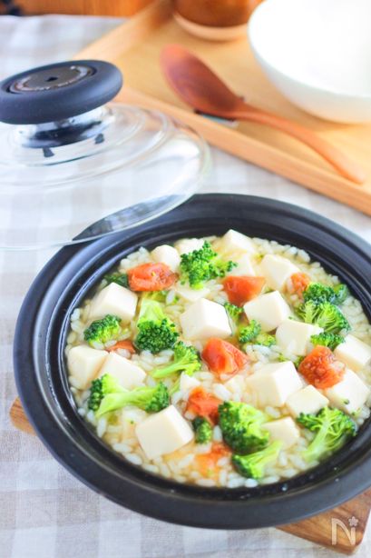 ブロッコリーと豆腐のレンジ梅雑炊