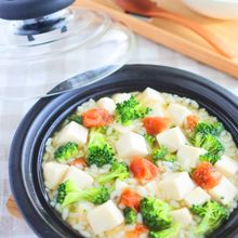 ブロッコリーと豆腐のレンジ梅雑炊