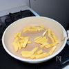 家族から大人気！【牛肉とじゃがいもの中華炒め】の工程1