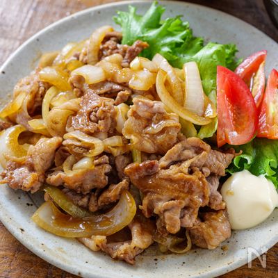 【材料2つの速攻おかず】豚こまと玉ねぎのしょうがポン照り