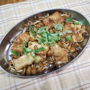 M＊Pの作ってみた!投稿(【厚揚げとなめこのトロ炒め】コチュジャン使用！ご飯にどうぞ)