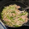 簡単10分♡平日はこれだけでいい「チンジャオあんかけご飯」の工程2