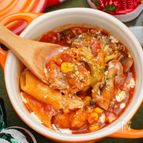 炊飯器にお任せ！鶏もも肉と彩り野菜のまろやかトマト煮込み