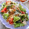 ［チキンと彩り野菜のサラダ］新玉ドレッシング！デパ地下風