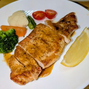 joe sanの作ってみた!投稿(ご飯が進む♡『レモンバター醤油ポーク』ガツンと旨い❤️‍🔥)