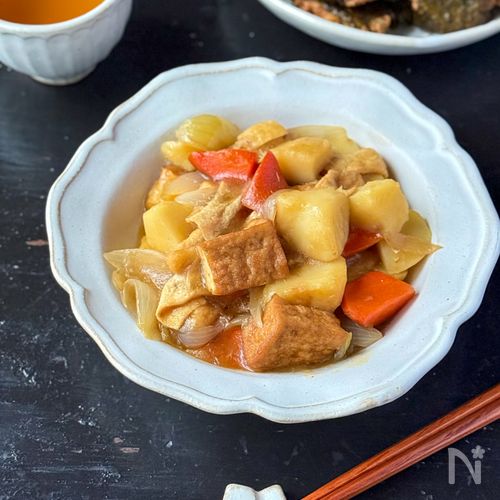 【肉なしでこのボリューム☆厚揚げ入りの肉なしじゃが】