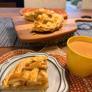 さきんちょの作ってみた!投稿(アップルパイ。冷凍パイシート&レンジりんご&型なしで簡単!)