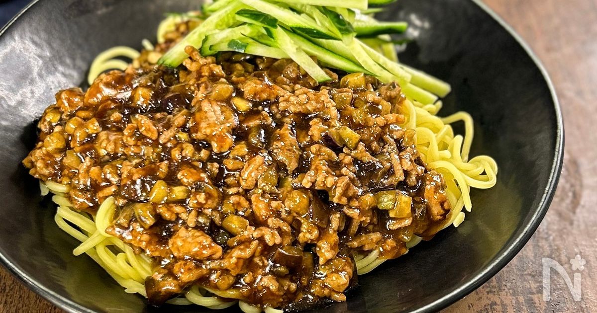 【なすジャージャー麺】手軽にガツンと焼きそばアレンジ！