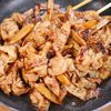 行列の定食屋さんの🍚豚バラごぼうの甘辛焦がし照り焼き🤩♪の工程4