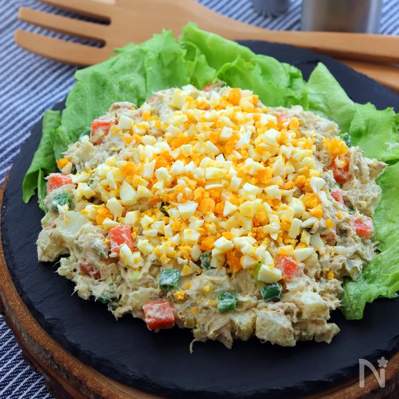 ロシア風ポテトサラダ（オリヴィエサラダ）