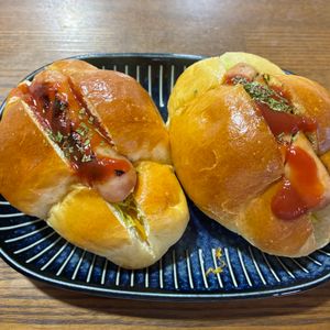 りぼんちゃんの作ってみた!投稿(クセになる♡『カレー風味ホットドッグ』パパッとお弁当にも♪)