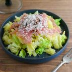 レンジで簡単♪キャベツと生ハムのチーズサラダ