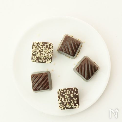 ヘンプシード入りローチョコレート