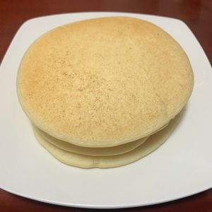 りんごの作ってみた!投稿(もっちり感あり【米粉のミルクパンケーキ】簡単！ふんわり♡)