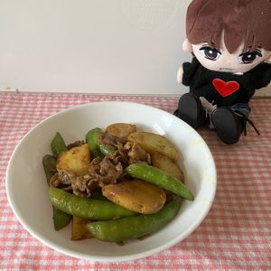 ずみ🍓の作ってみた!投稿(牛肉と春野菜のカレー炒め)