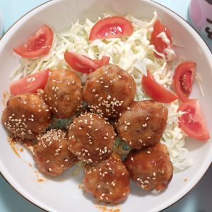milkの作ってみた!投稿(チリソースで絶品♡【ふわふわはんぺん肉団子】混ぜて焼くだけ)