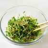 味つけ簡単!ツナと豆苗のごま油醤油サラダの工程2