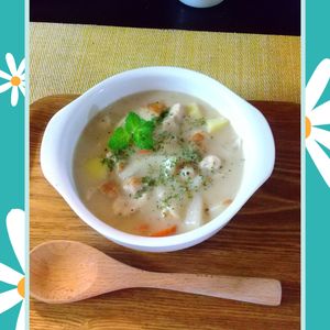 チョロリスの作ってみた!投稿(【鶏むね肉とじゃがいものクリームシチュー】手作りがおいしい！)