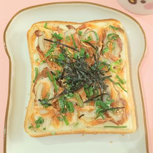 milkの作ってみた!投稿(桜海老と刻みネギのチーズトースト)