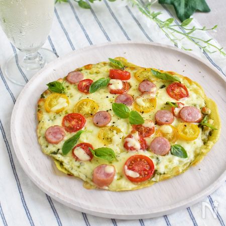 カラフルミニトマトとウインナーのバジルソースピザ By ふじたかな レシピサイト Nadia ナディア プロの料理家のおいしいレシピ カラフルミニトマトとウインナーのバジルソースピザ By ふじたかな レシピサイト Nadia ナディア プロの料理家のおいしいレシピ