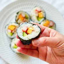 【恵方おにぎり】巻き寿司みたいなおにぎり