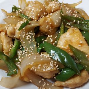 733076の作ってみた!投稿(ワンパン10分！【鶏むね肉とピーマンの胡麻照り炒め】)