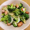 ナムディの作ってみた!投稿(香ばしバターの『ジャーマンブロッコリー』ワンパン蒸し10分♪)