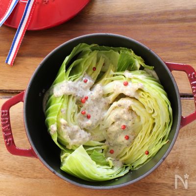 蒸し焼き春キャベツの豆乳バーニャカウダサラダ