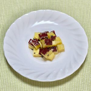 キャピタンの作ってみた!投稿(【さつまいもの黒ごまサラダ】レンジで簡単！和えるだけ♪)