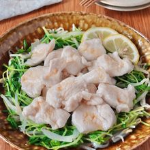 ひんやり美味しい鶏胸肉レシピ【レモンナンプラー水晶鶏】