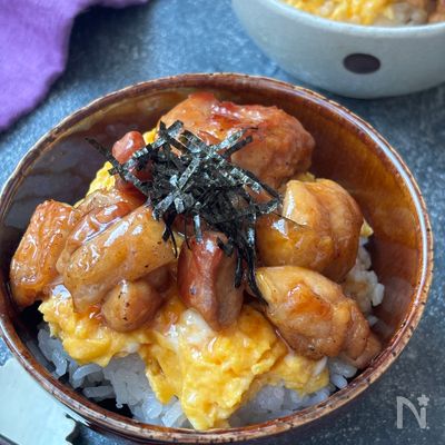 【胃袋掴む!】鶏とふわとろ卵の照りたま丼