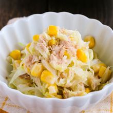 シャキッと美味しい♡【キャベツとコーンのコールスローサラダ】
