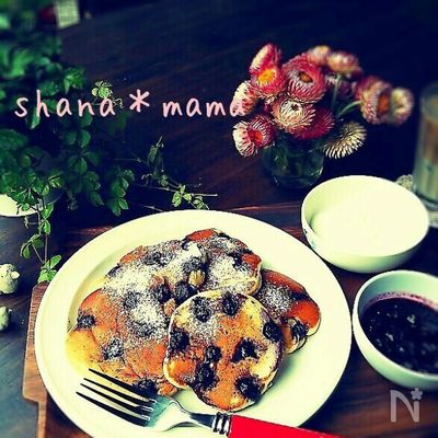 ブルーベリーヨーグルトの水玉パンケーキ♪