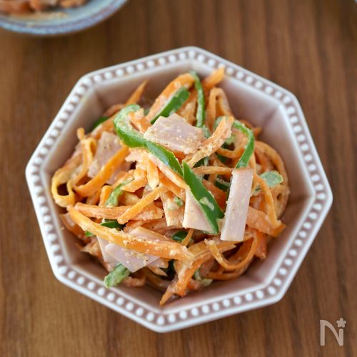 レンチン2分！【にんじんとピーマンのオイマヨ和え】