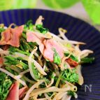 爆速！もやしとほうれん草のベーコン炒め