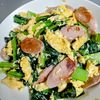 ゆみの作ってみた!投稿(小松菜と魚肉ソーセージの卵炒め)