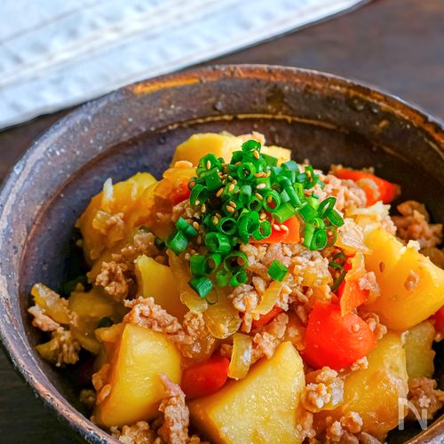 レンジで完結！！鶏ひき肉で味染み肉じゃが