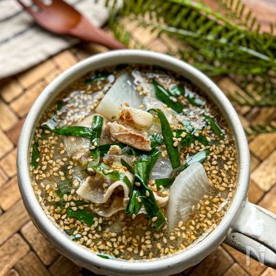 豚バラと大根とにらの《にんにく旨塩スープ》