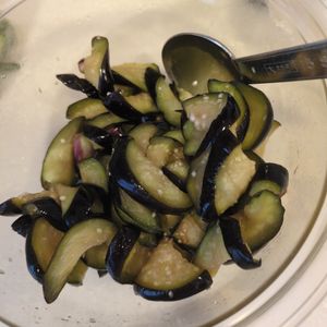 はちわれの作ってみた!投稿(10分で完成♪茄子の浅漬け)