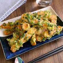 ニラの風味がたまらない!「ザクザクちくわスティック」