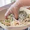 材料少なすぎ＊もやしだけお好み焼きの工程1